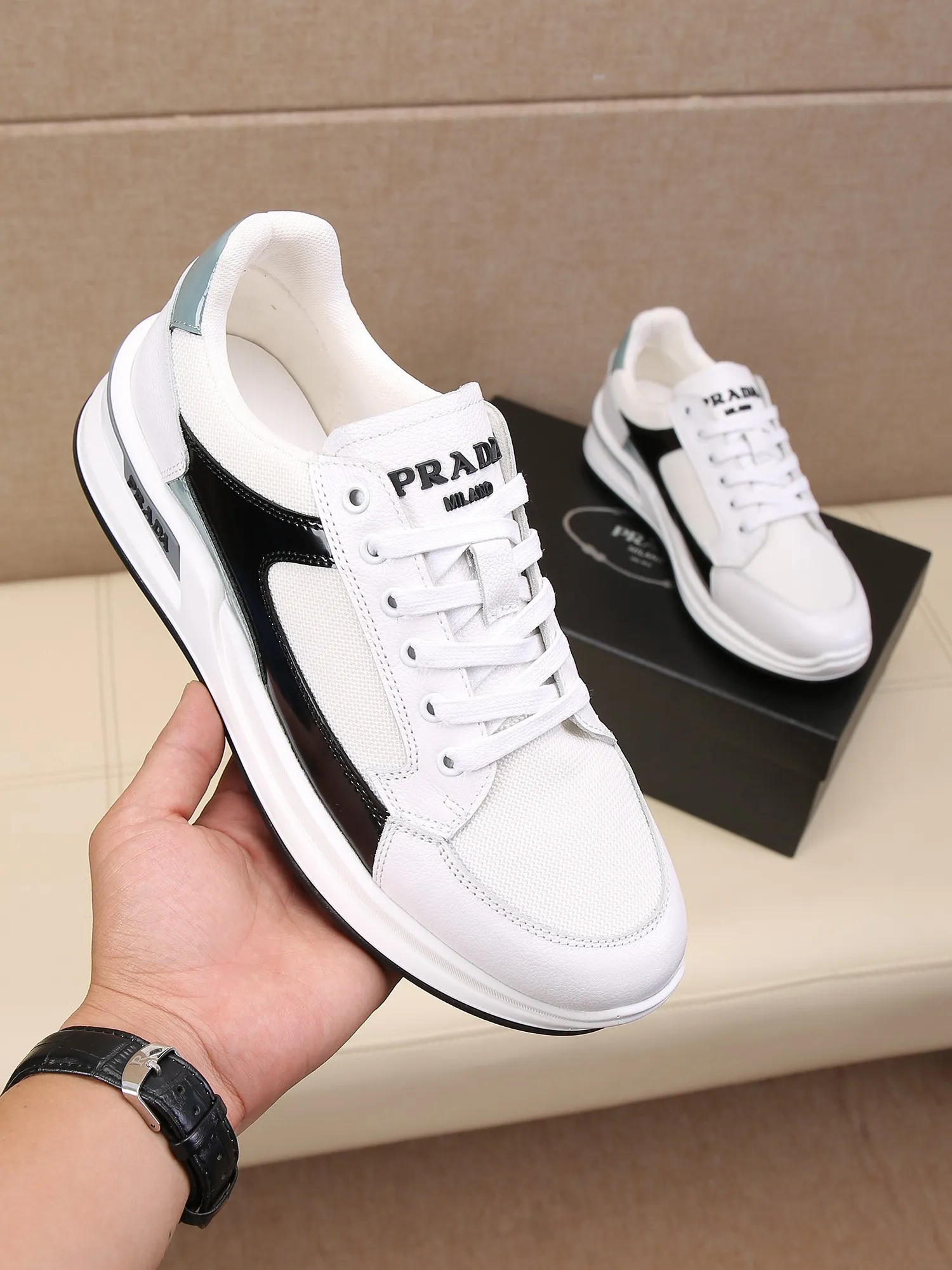 Batch 440 🕷️🕷️【PRADA】Prada's new men's fashionable casual shoes🇨🇳original quality, high-end boutique💯exquisite details,🌶🌶original lightweight, wear-resistant and non-slip original outsole, comfortable to wear🎋classic craftsmanship, fine workmanship, worth owning Code number: 38-44 Large quantities in stock